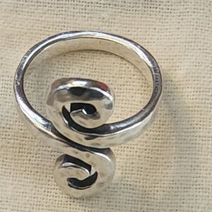 James Avery Retired Hammered  Silver Swirl Ring 8